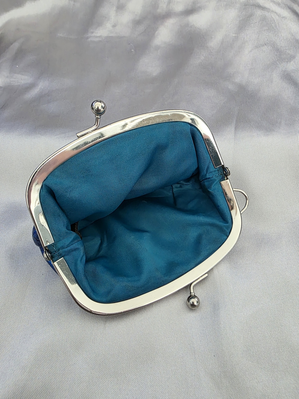 Metallic Blue Ruched Coin Purse with Silver Frame - Picture 6 of 8